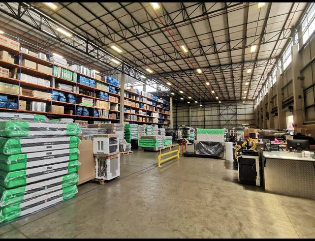 6,157M² WAREHOUSE TO LET IN HUGHES